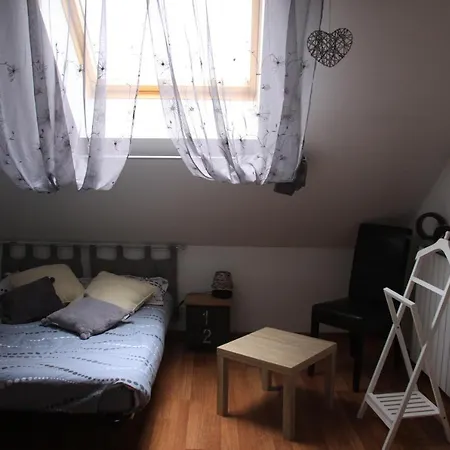 לינה וארוחת בוקר Celine'home