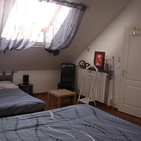 לינה וארוחת בוקר Celine'home Saint-Germain-sur-Morin